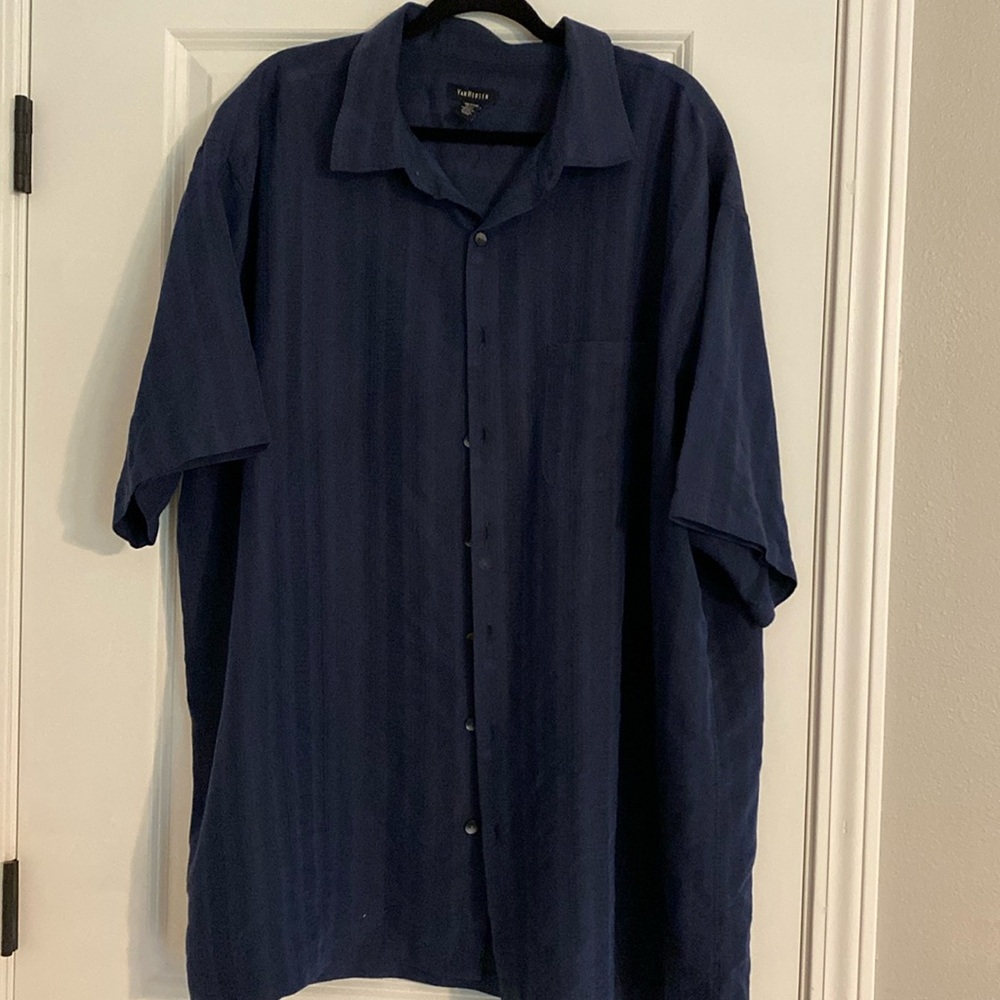 Men’s VanHeusen Short sleeve shirt. 3XLT